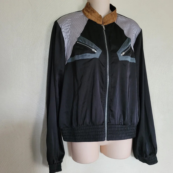Gimmicks by BKE Black Zip Up Satin Feeling Varsity Jacket Size Women's Large - Picture 4 of 10